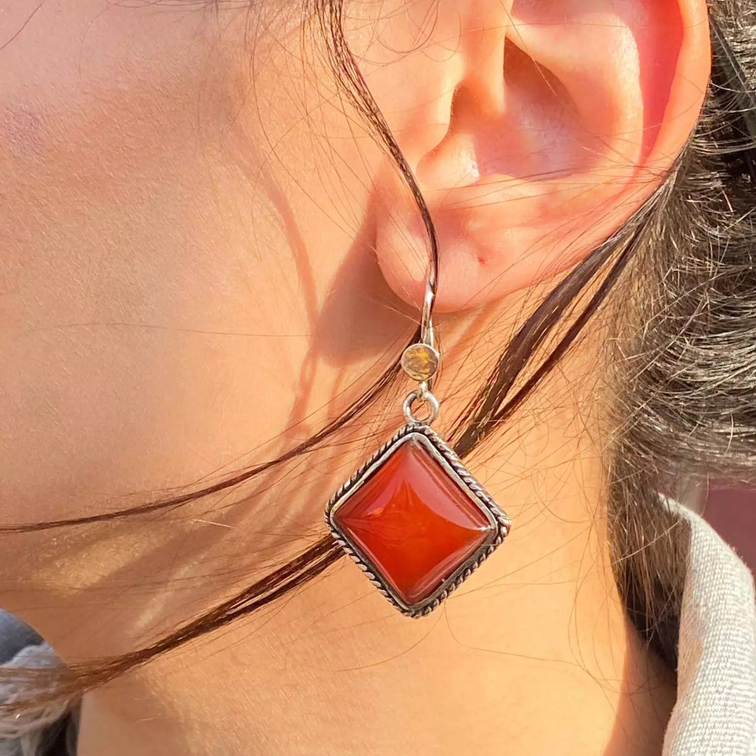 حلق فص فضه عربي