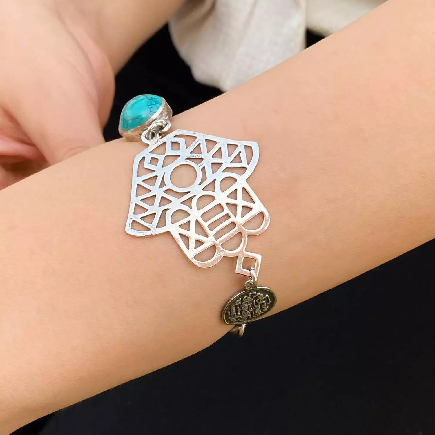 انسيال فضه عربي