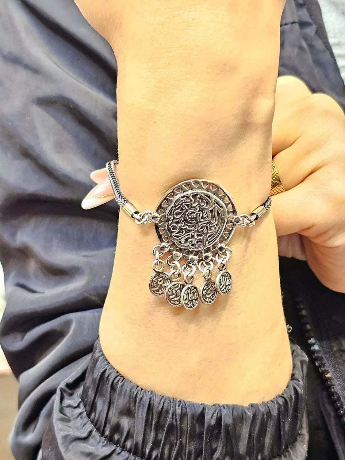 انسيال فضه عربي