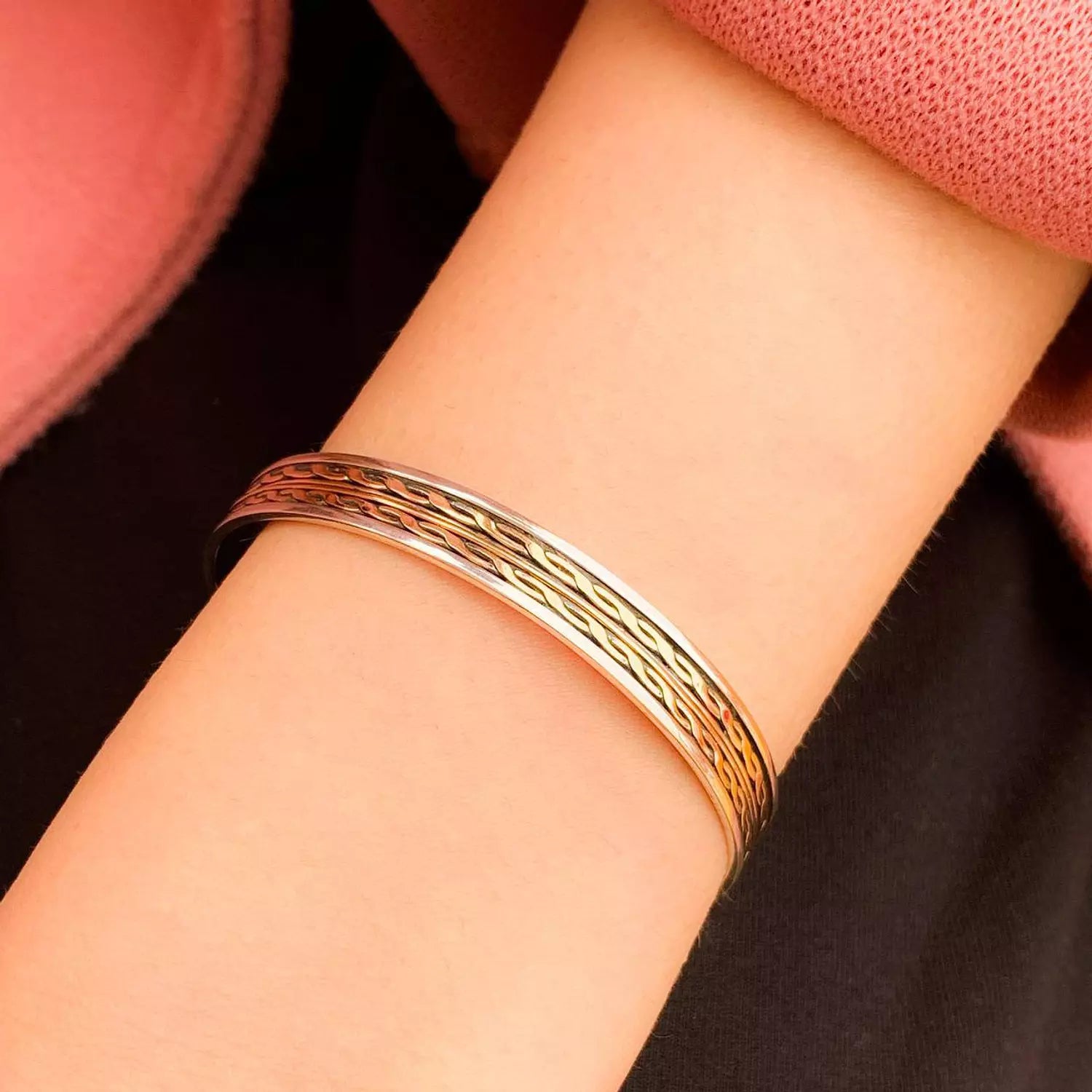 اساور فضه منقوشه