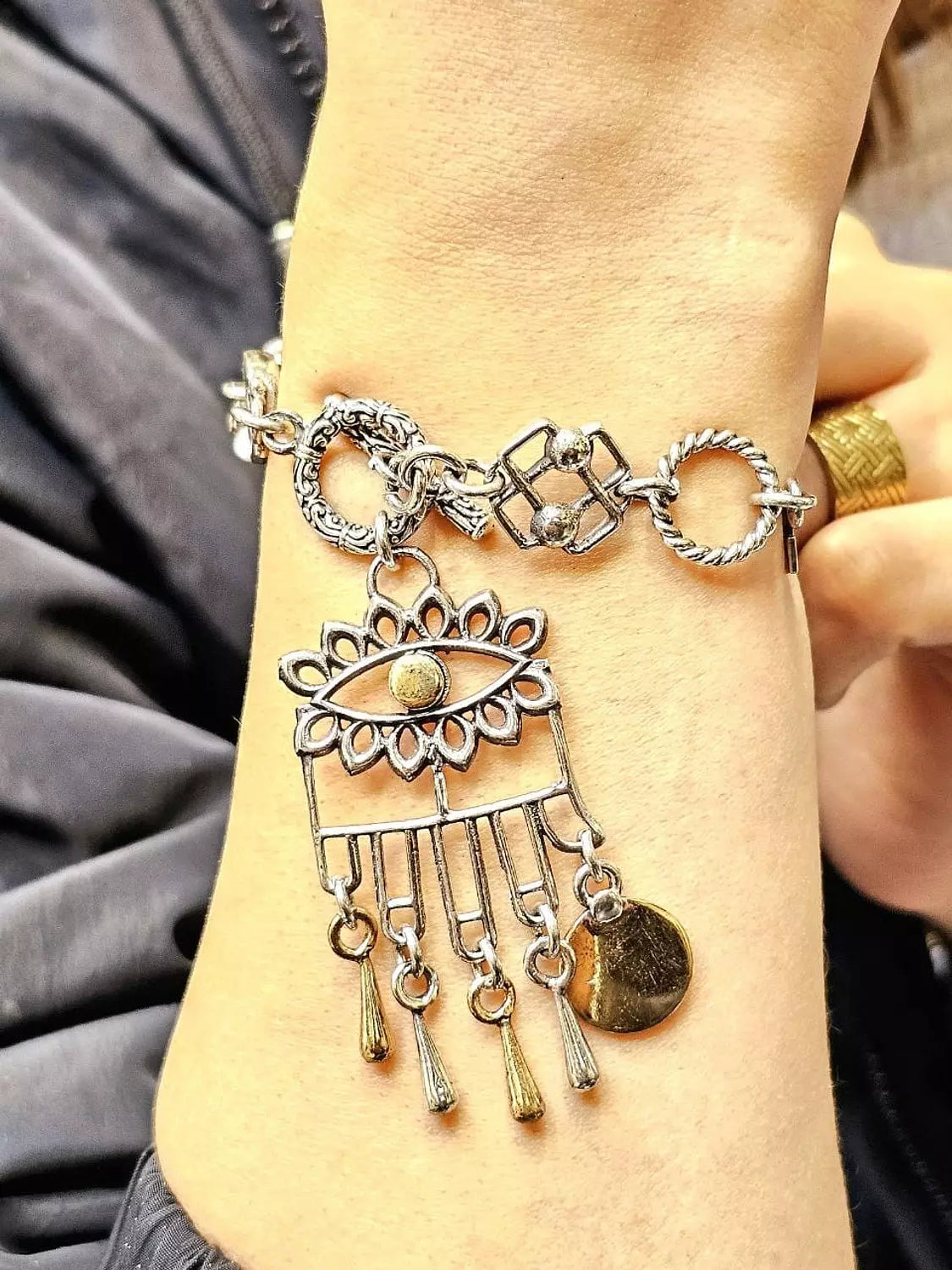 انسيال فضه عربي